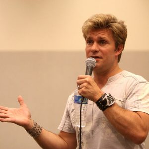 800px-Vic_Mignogna_(7271360356)